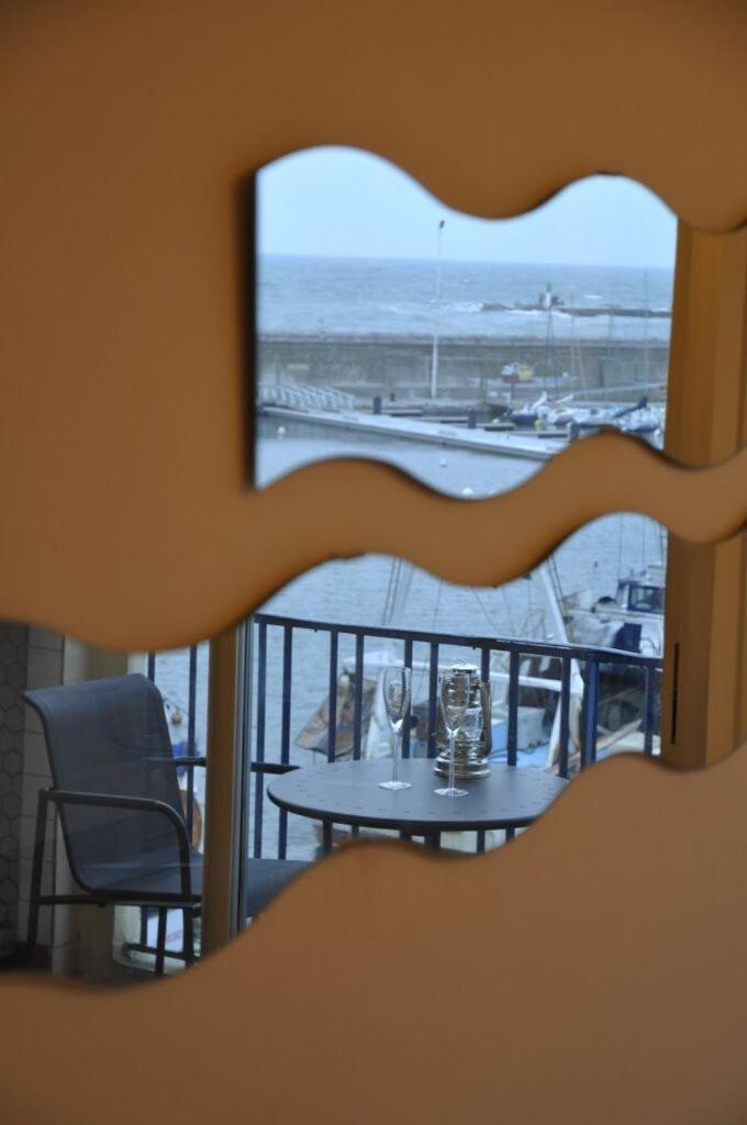 "Luigi" Balcon Sur La Mer Et Le Port De Sète Exterior foto